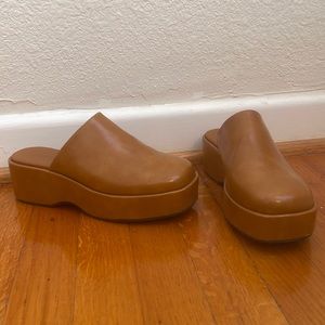 Lisa Says Gah Dakota Clog, 7.5